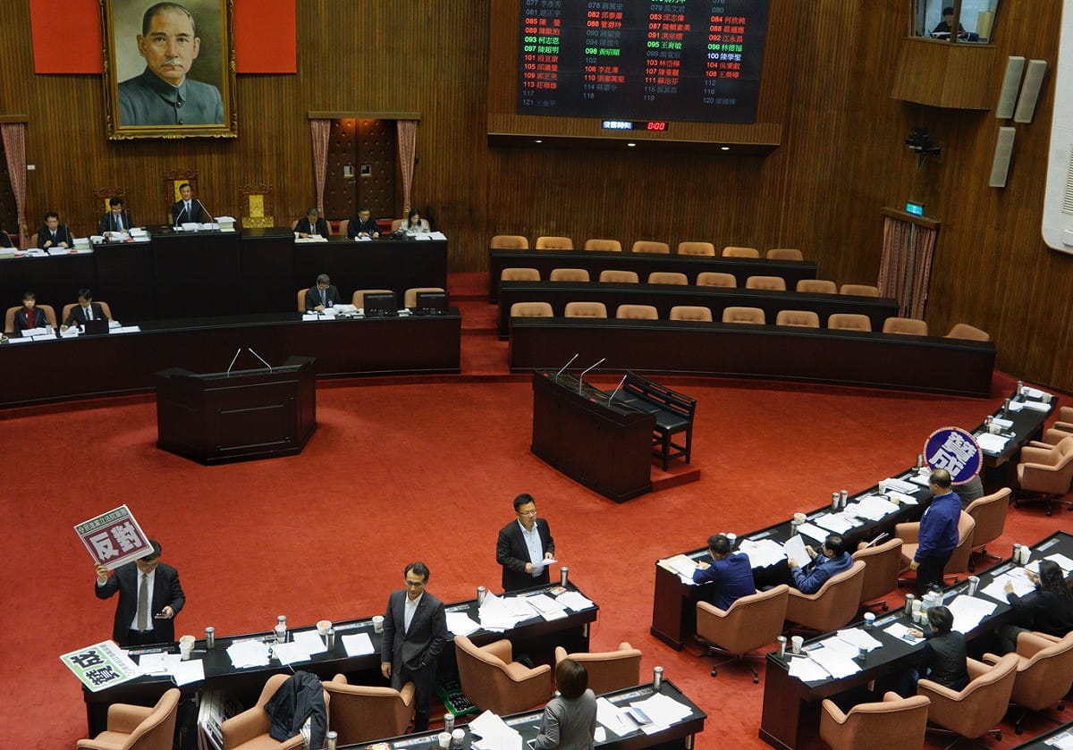 立法院臨時會對108年中央政府總預算案進行表決。 圖：張良一/攝
