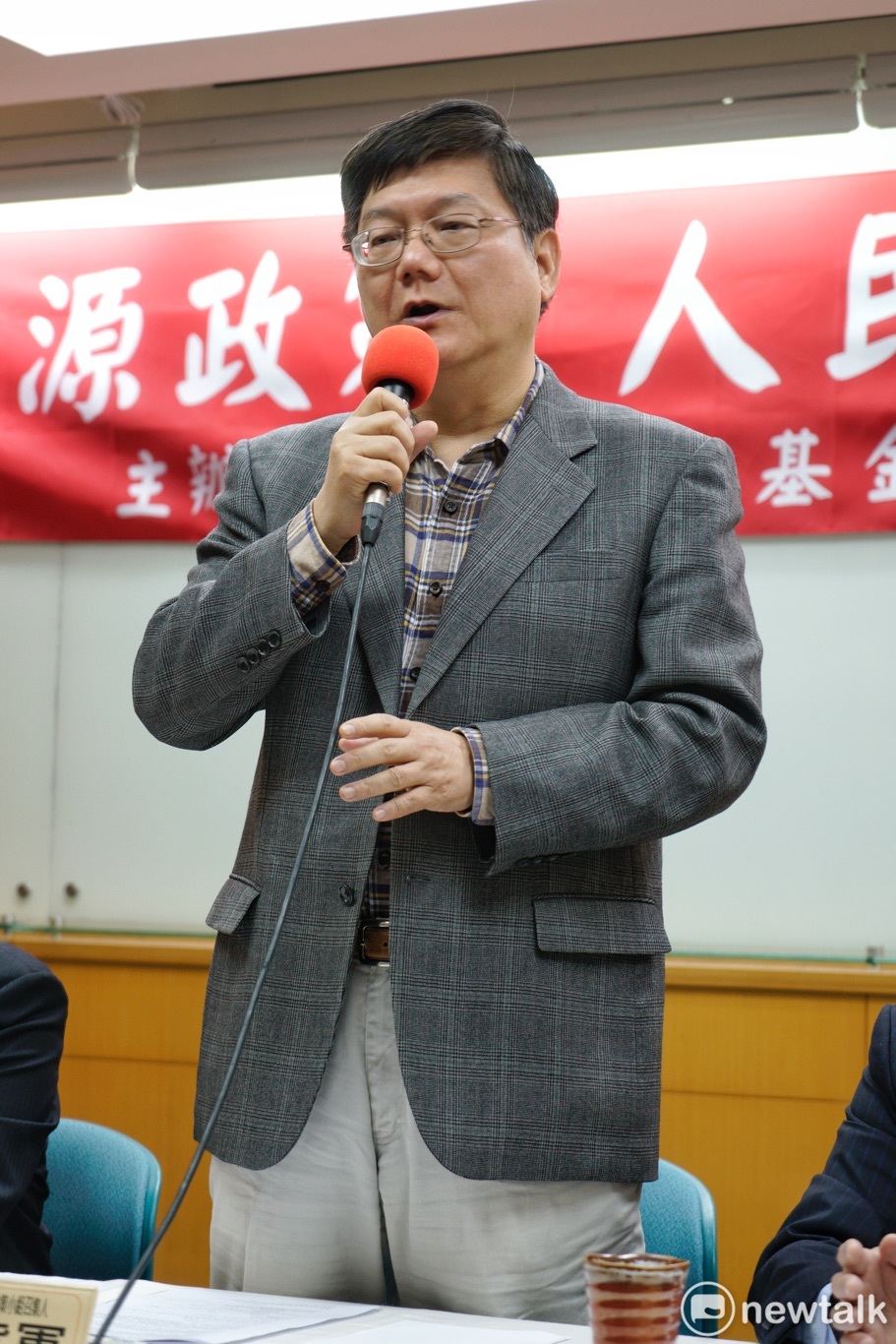 馬英九基金會與長風基金會共同舉行「能源政策 人民做主「記者會。 圖：張良一/攝