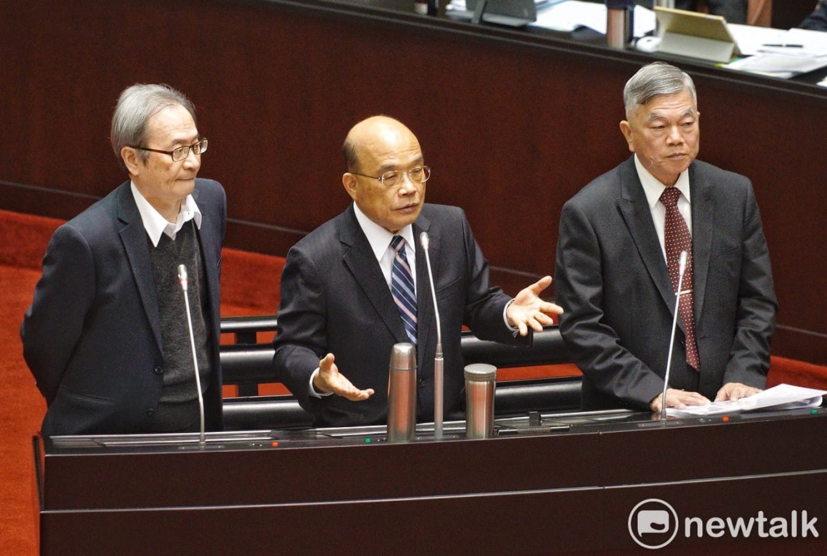 行政院長蘇貞昌、經濟部長沈榮津、原能會主委謝曉星在立法院院會備詢。 圖：張良一/攝