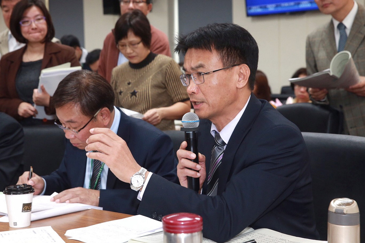 農委會陳吉仲今(1)日到立院報告，並針對韓國瑜簽下52億農產訂單回應。(資料照片) 圖：張良一/攝