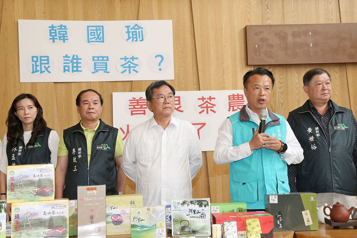 韓國瑜指訂單跳票是因為農藥殘留過多，嘉義縣政府也在31日召開記者會，要求韓國瑜道歉。  圖：嘉義縣政府/提供