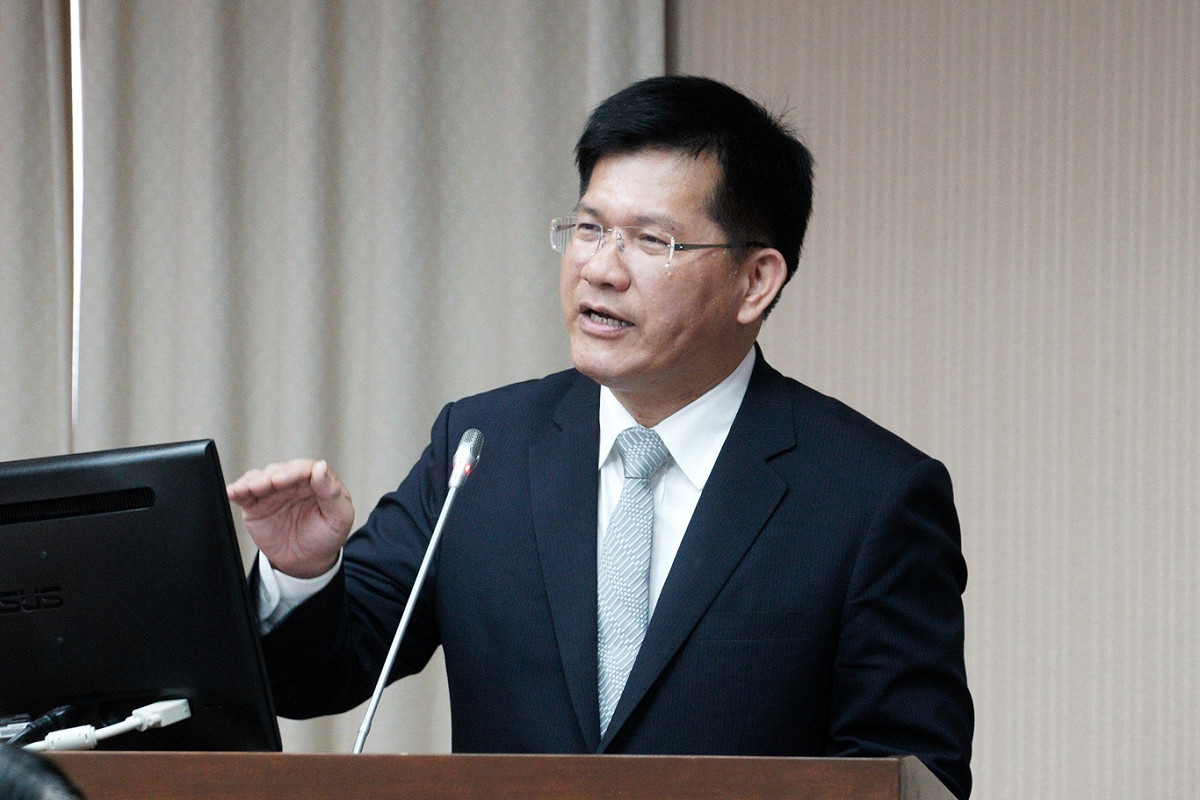 交通部長林佳龍在立院交通委員林佳龍會備詢。 圖：張良一/攝