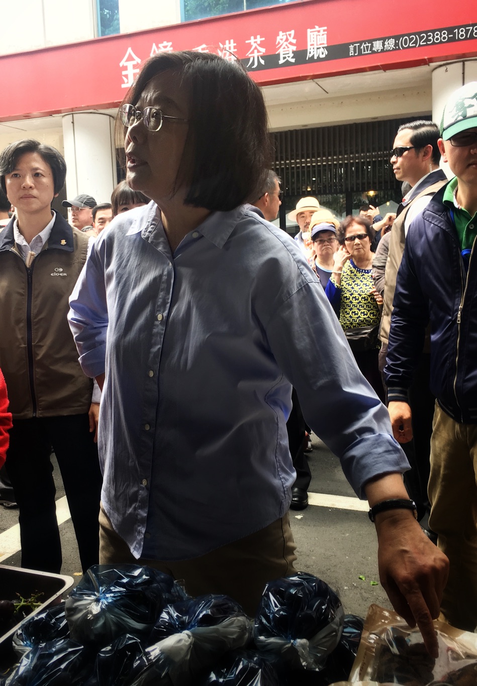 總統蔡英文參訪「一日臺灣：島嶼物產市集」。 圖：張良一/攝
