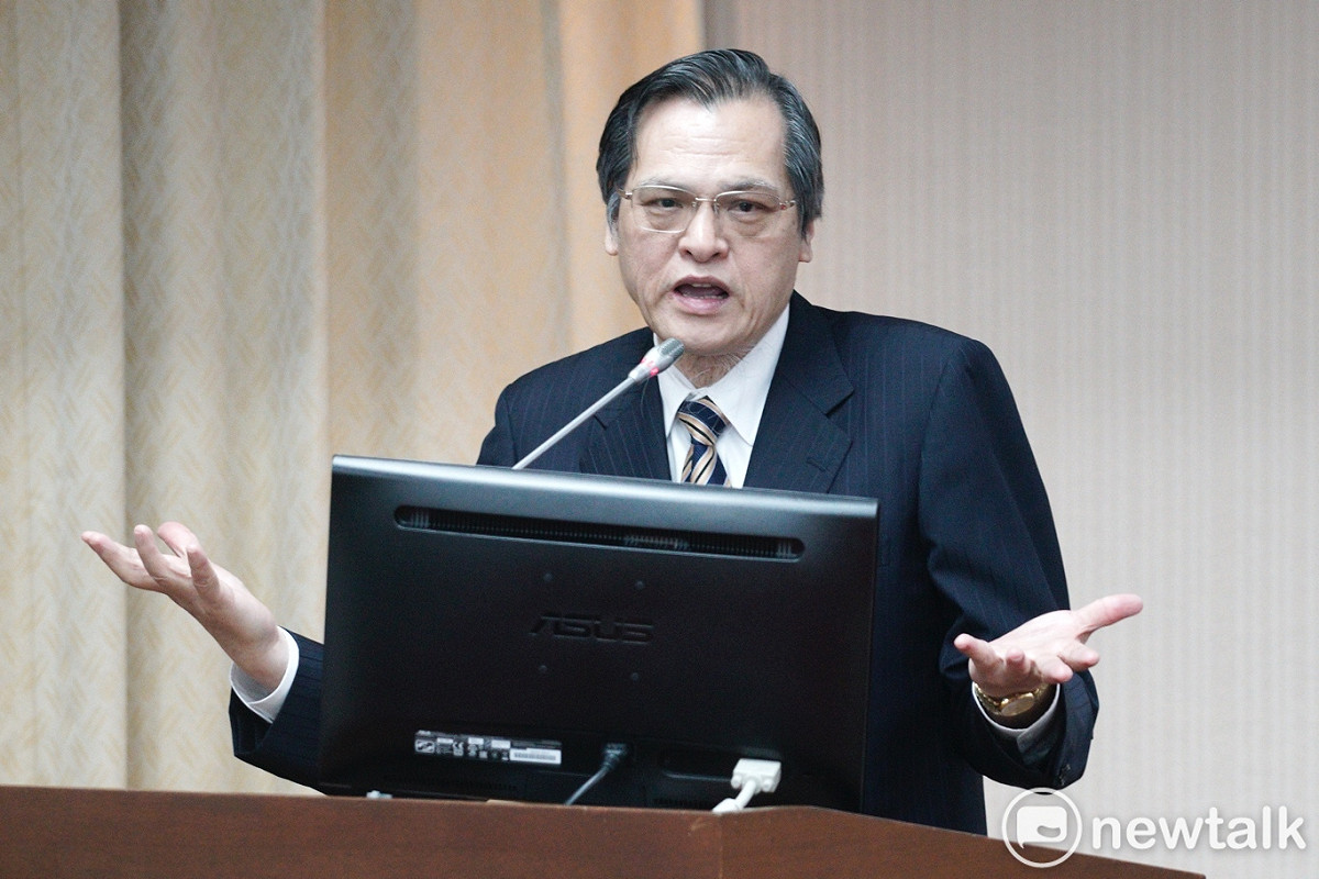 陸委會主委陳明通在立院內政委員會備詢。 圖：張良一/攝