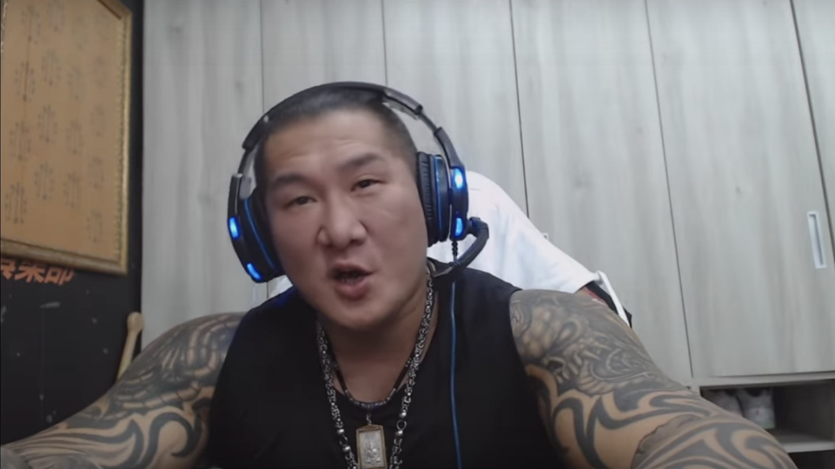 館長陳之漢昨(21)日在直播中說自己無法投給郭台銘。 圖：翻攝自YOUTUBE