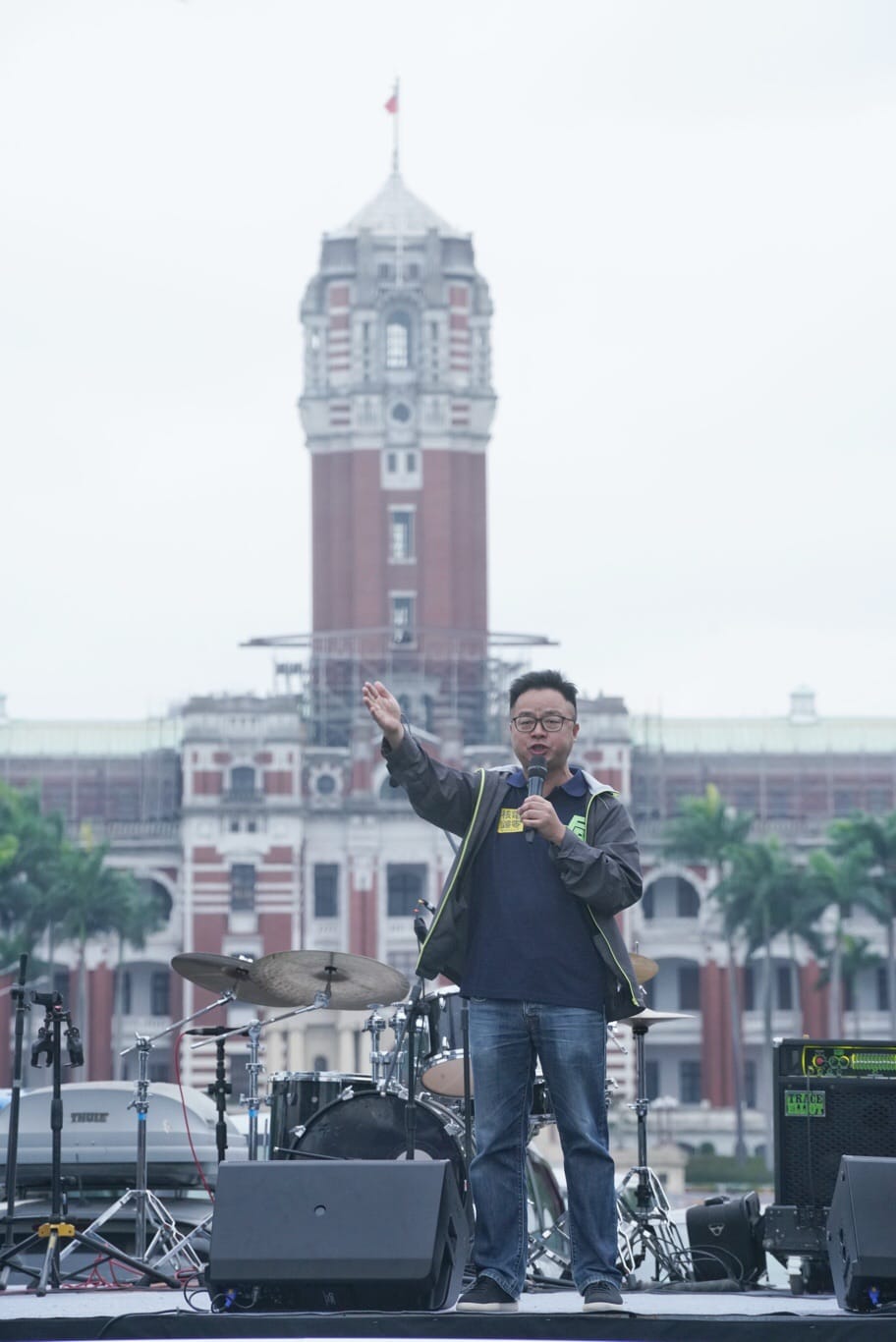 民進黨秘書長羅文嘉於2019廢核大遊行中發表演說。 圖：張良一/攝