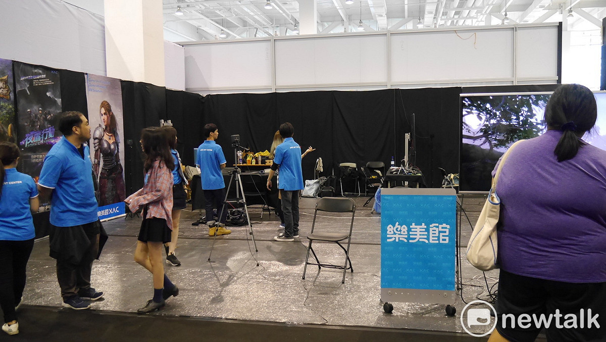 樂美館展出包含《三魂VR》在內的多款VR遊戲。 圖：葉立斌／攝