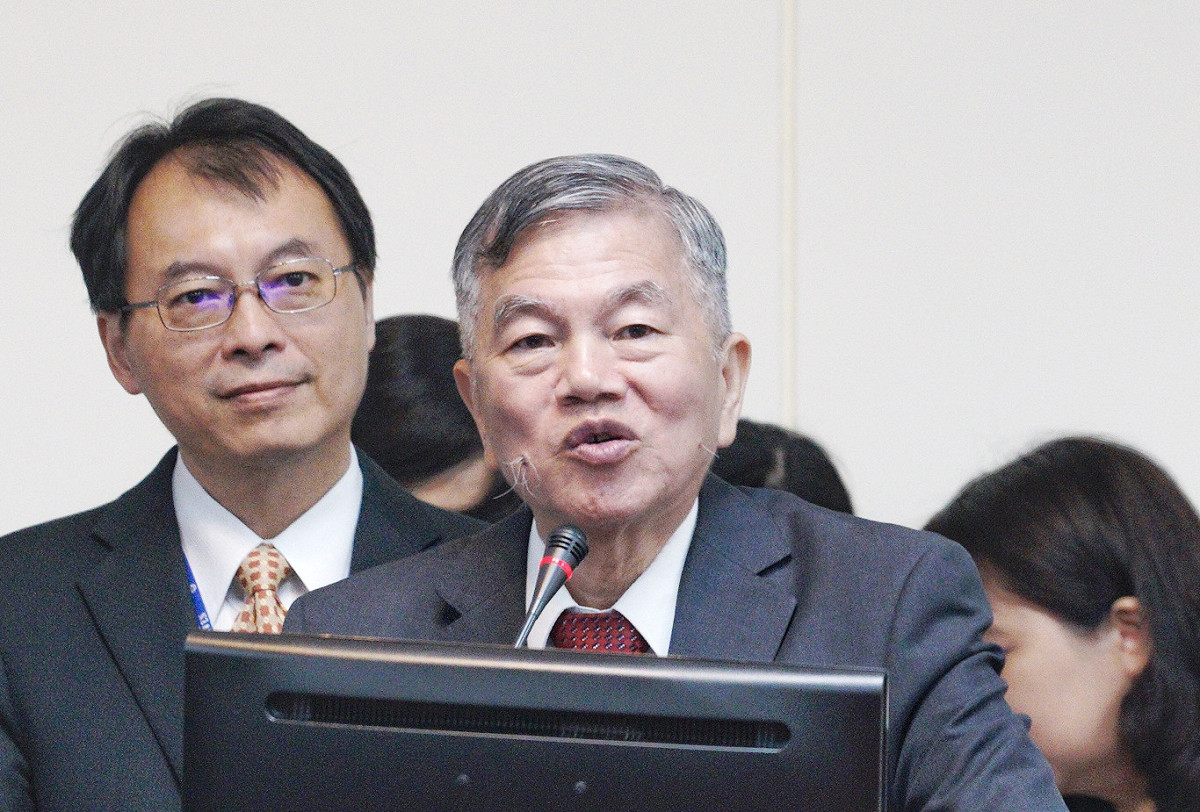 經濟部長沈榮津在立院經濟委員會備詢。 圖：張良一/攝