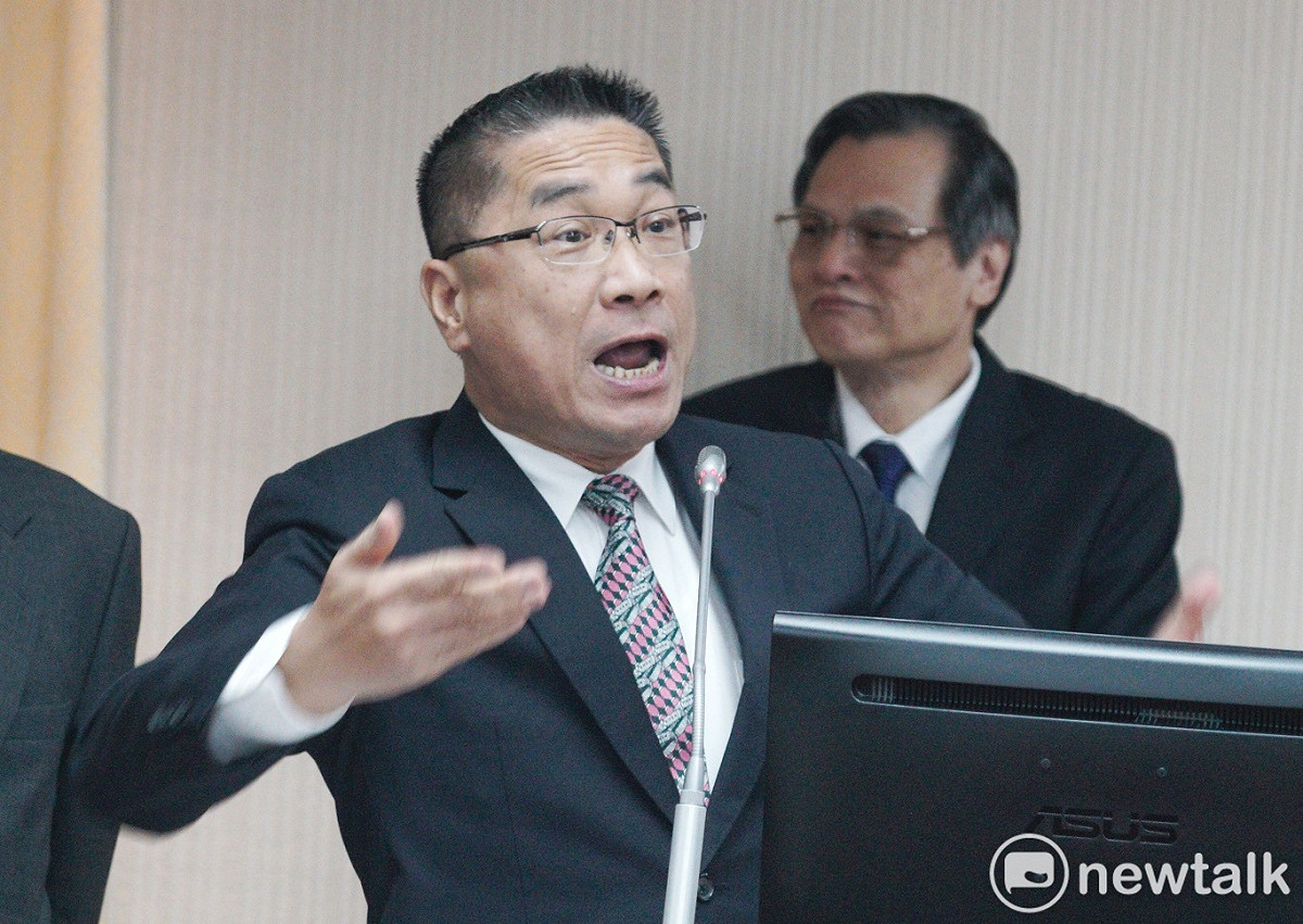 內政部長徐國勇今（23）天在立法院內政委員會備詢。 圖：張良一/攝
