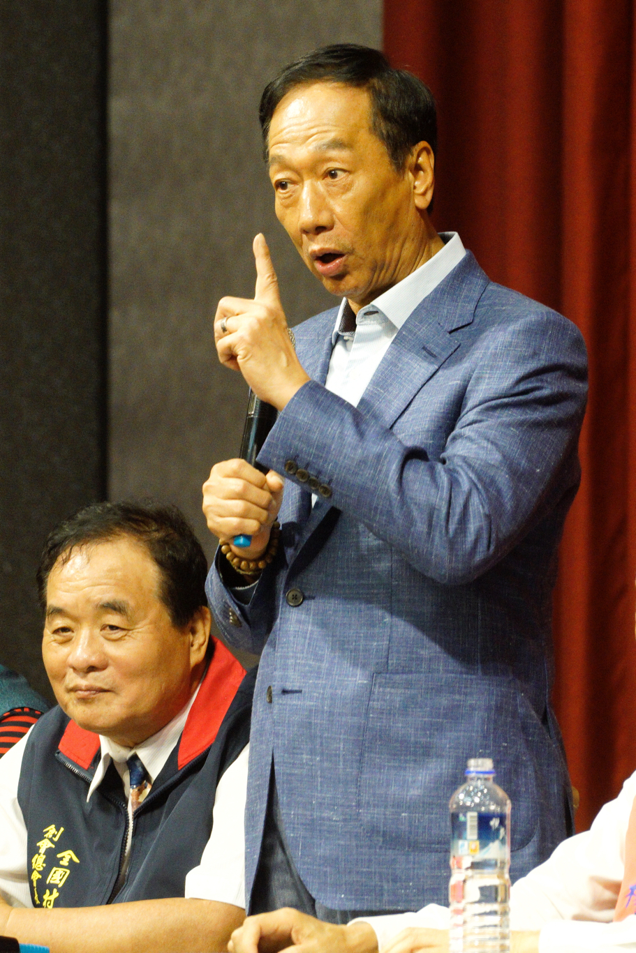 鴻海董事長郭台銘再度槓上旺中集團，痛批為「全台黑郭總司令」。 圖：張良一/攝