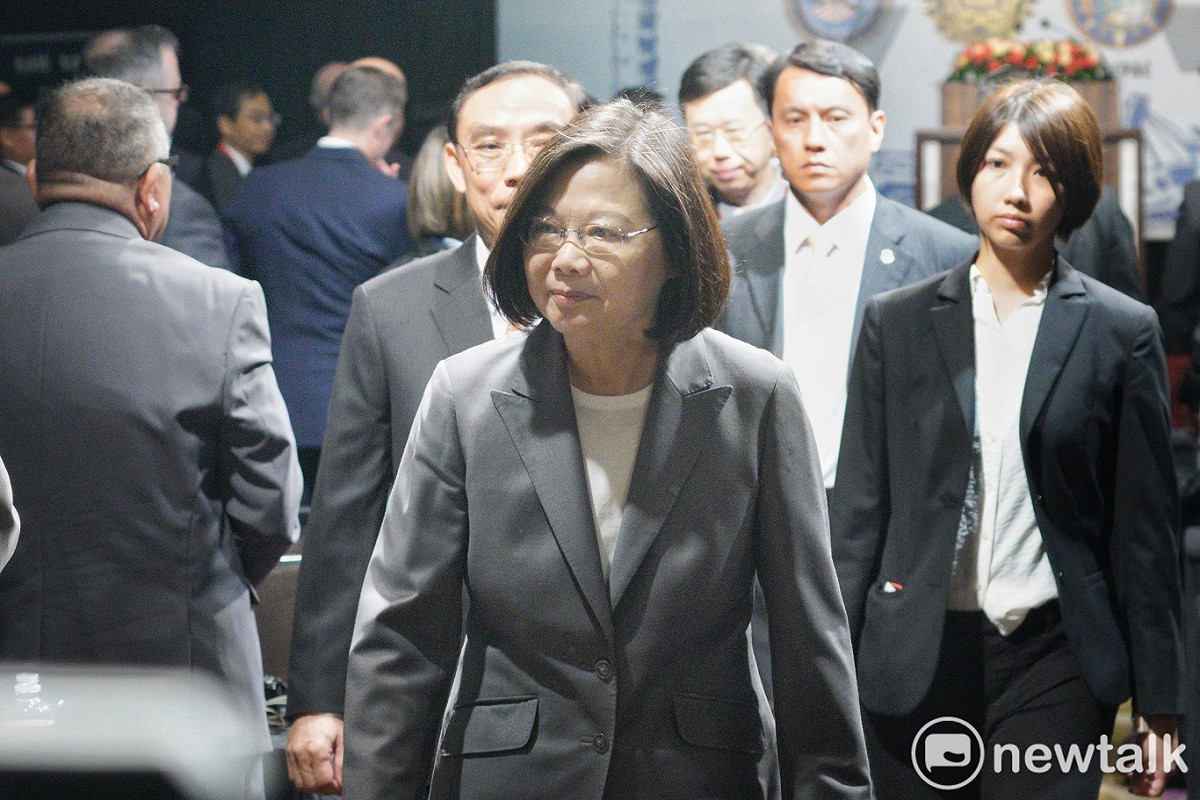 總統蔡英文在FBI與法務部調查局共同舉辦的FBINA校友研習營致詞。 圖：張良一/攝