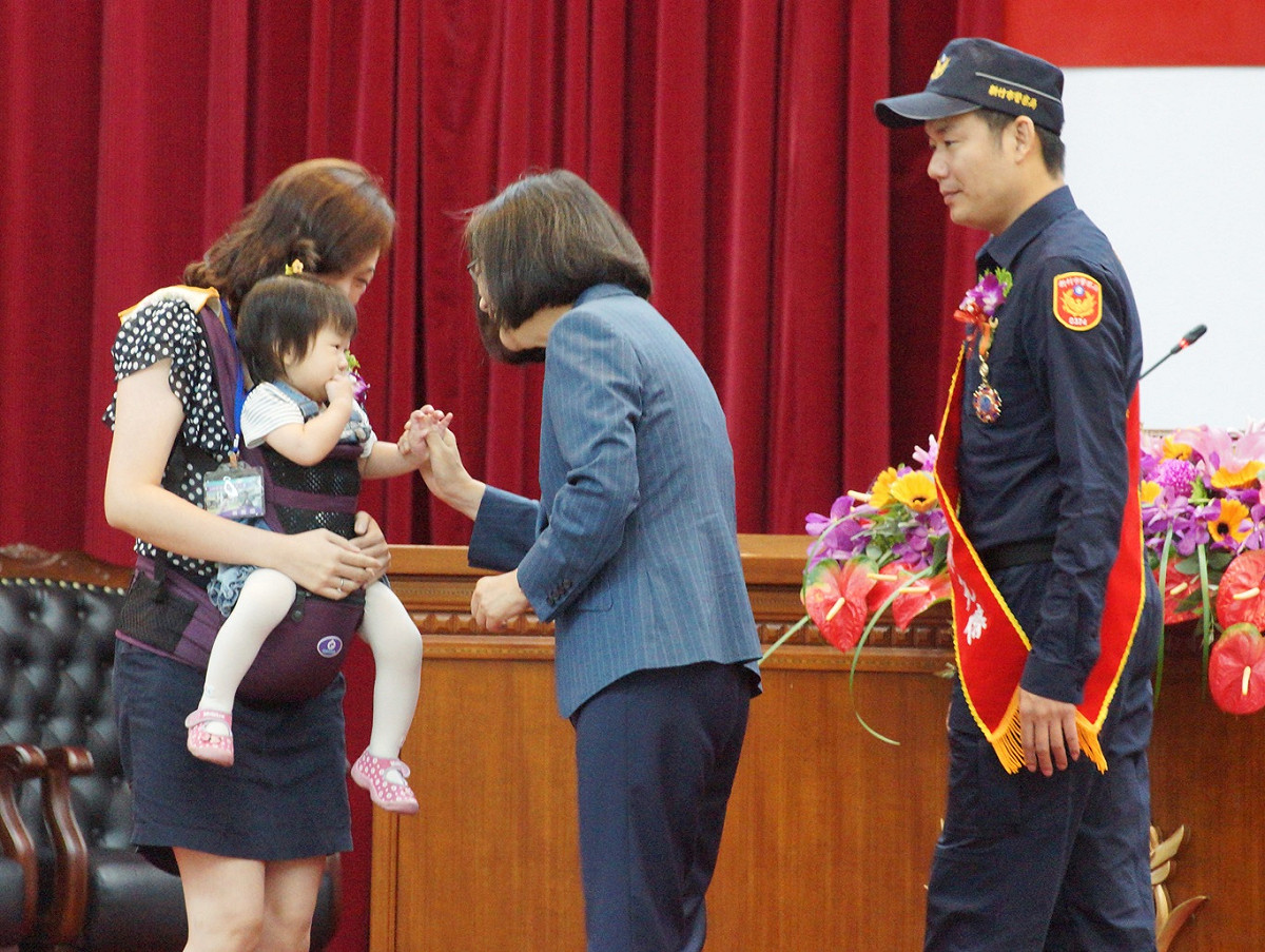 總統蔡英文出席警察節慶祝大會。 圖：張良一/攝