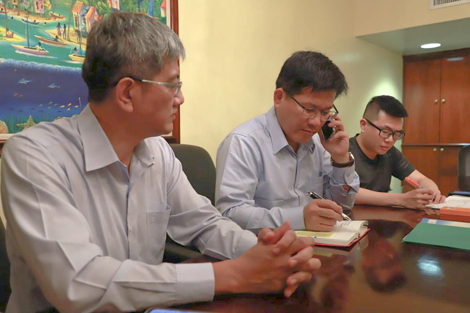 現正代表我國於友邦貝里斯進行邦誼活動的交通部長林佳龍在臉書表示，已緊急協調航班，準備提早返台。 圖：取自林佳龍臉書