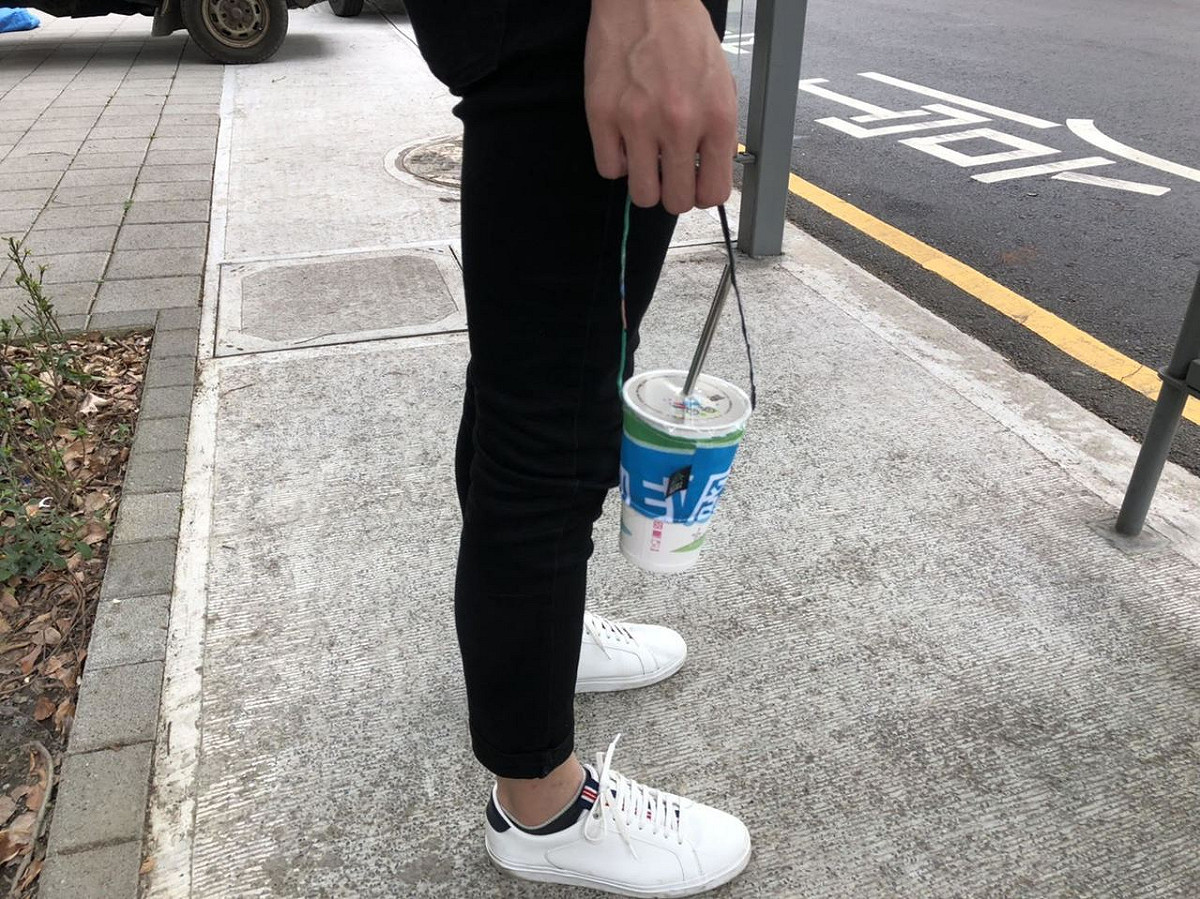 環保署鼓勵民眾以隨身攜帶環保杯或環保碗筷方式，減少使用一次用產品。 圖：台中市政府/提供