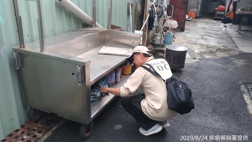 疾管署再次強調，降雨後一週為登革熱防治關鍵期，民眾雨後應加強環境巡查並澈底清除積水容器 圖：疾管署／提供