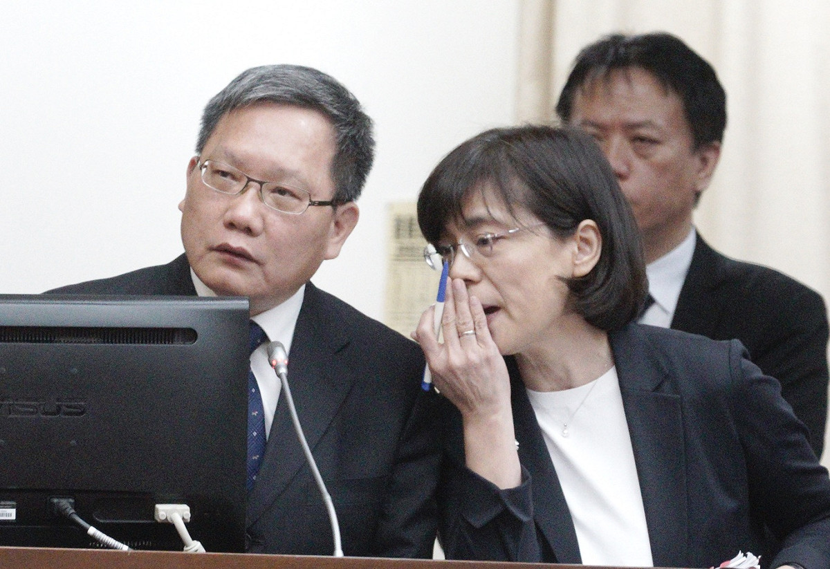 財委會今天邀請相關部會前來報告，圖為財政部長蘇建榮。 圖：張良一/攝