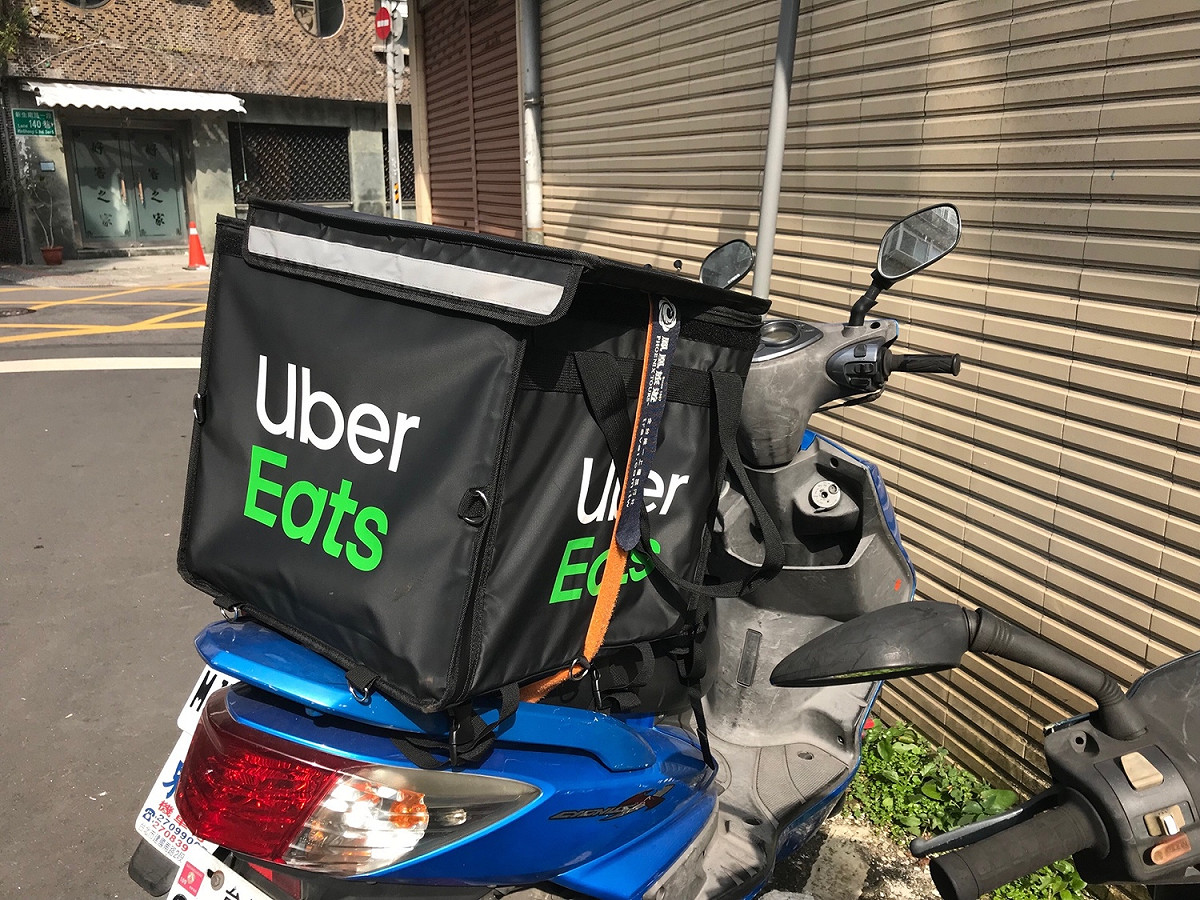 Uber Eats 優食是首波響應《美食外送平台業者自律公約》的外送平台之一。 圖：葉宜哲/攝