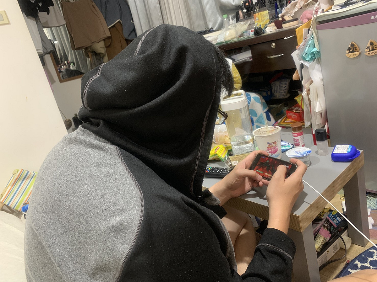 新北市衛生局表示，若認為孩子疑似成癮，即應尋求醫療專業協助 圖：新北市衛生局／提供