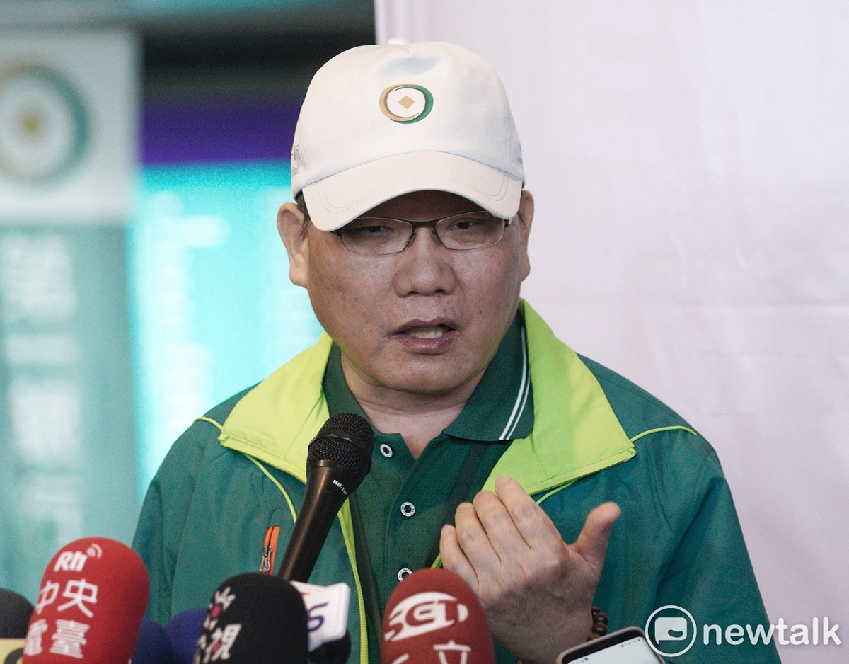 財政部長蘇建榮今（9）日再次針對此事件回應。 圖：張良一/攝