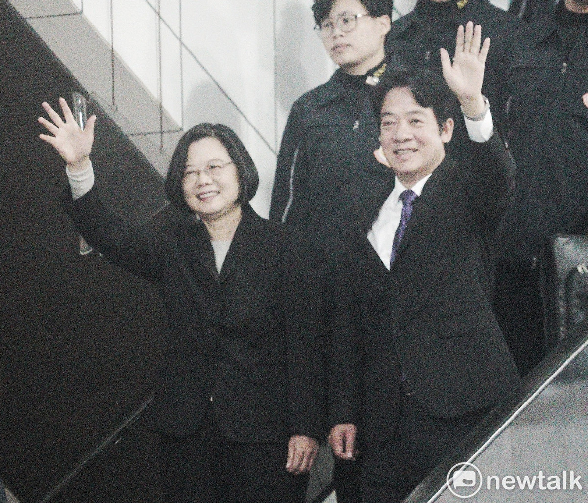 民進黨正副總統候選人蔡英文賴清德到中選會登記參選正副總統後受訪。 圖：張良一/攝