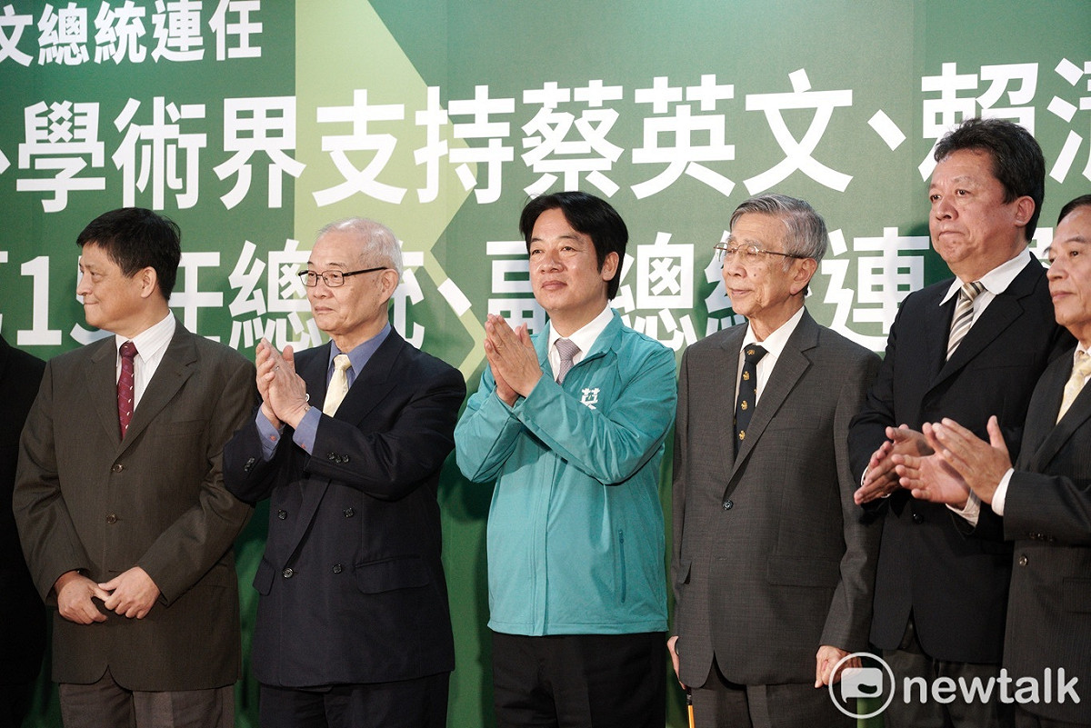 民進黨副總統參選人賴清德出席「海內外學術界支持蔡英文、賴清德擔任第15任總統、副總統連署行動記者會」。 圖：張良一/攝