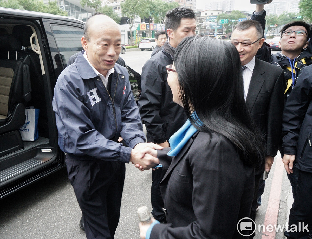 國民黨總統候選人韓國瑜參訪宏達電。 圖：張良一/攝