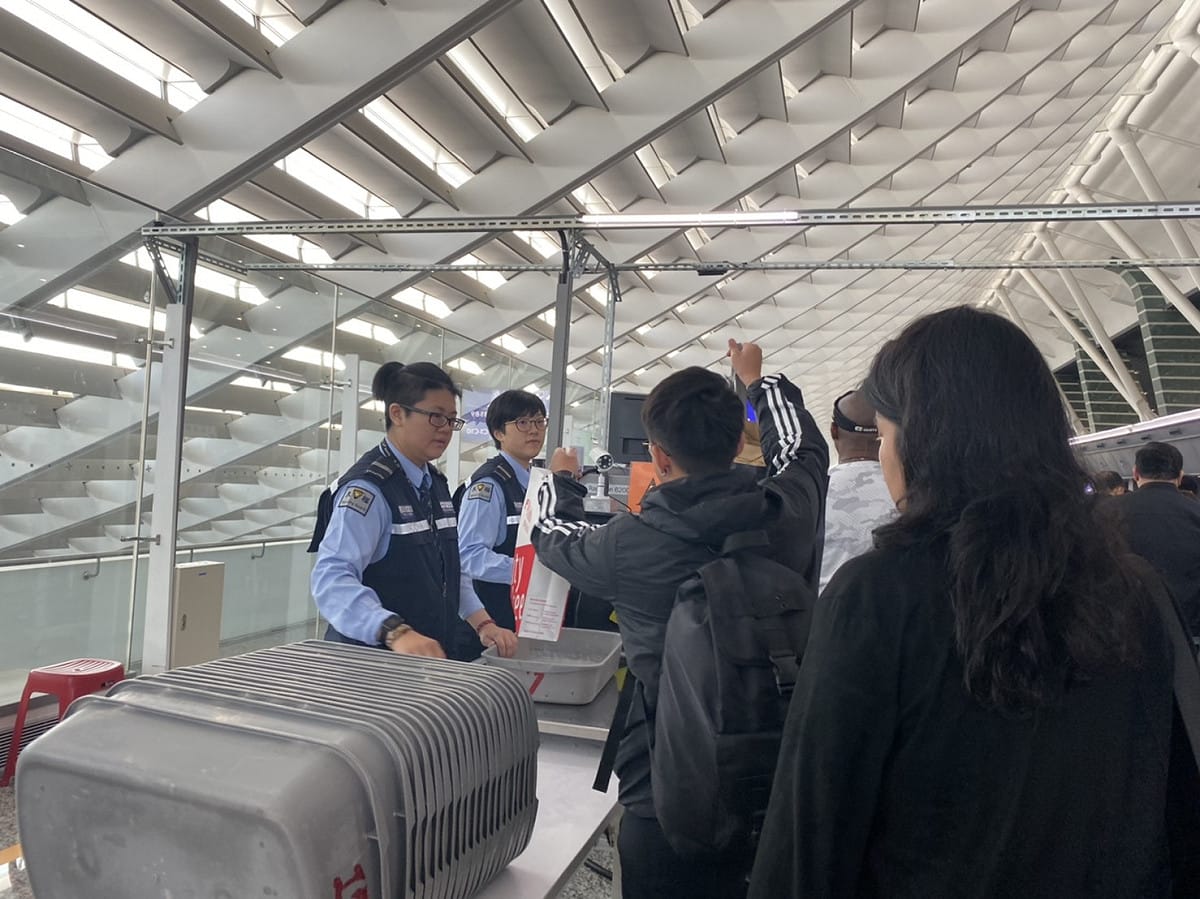 為了因應返鄉人潮，衛福部也將加強機場及港埠檢疫作業，並請醫療院所提高警覺，落實「TOCC」問診及相關感染管制措施。(機場示意圖) 圖：閻芝霖/攝
