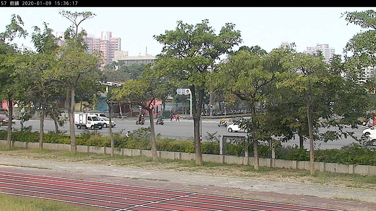 環保署表示，位於中央山脈背風面的中部、雲嘉南及高屏地區污染物逐漸累積，空氣品質將達橘色提醒等級 圖：取自環保署空氣品質監測網（資料照）
