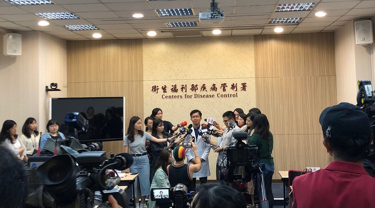 陳木榮表示，大家可以先在腦中想想「如果新型冠狀病毒開始社區感染？」該怎麼辦，並提4點要大家做最好準備、最壞打算。 圖：取自柚子醫師陳木榮粉絲專頁