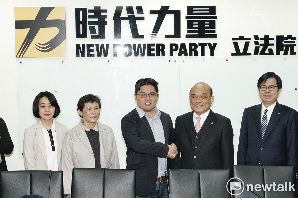行政院長蘇貞昌拜會立法院時代力量黨團。 圖：張良一/攝