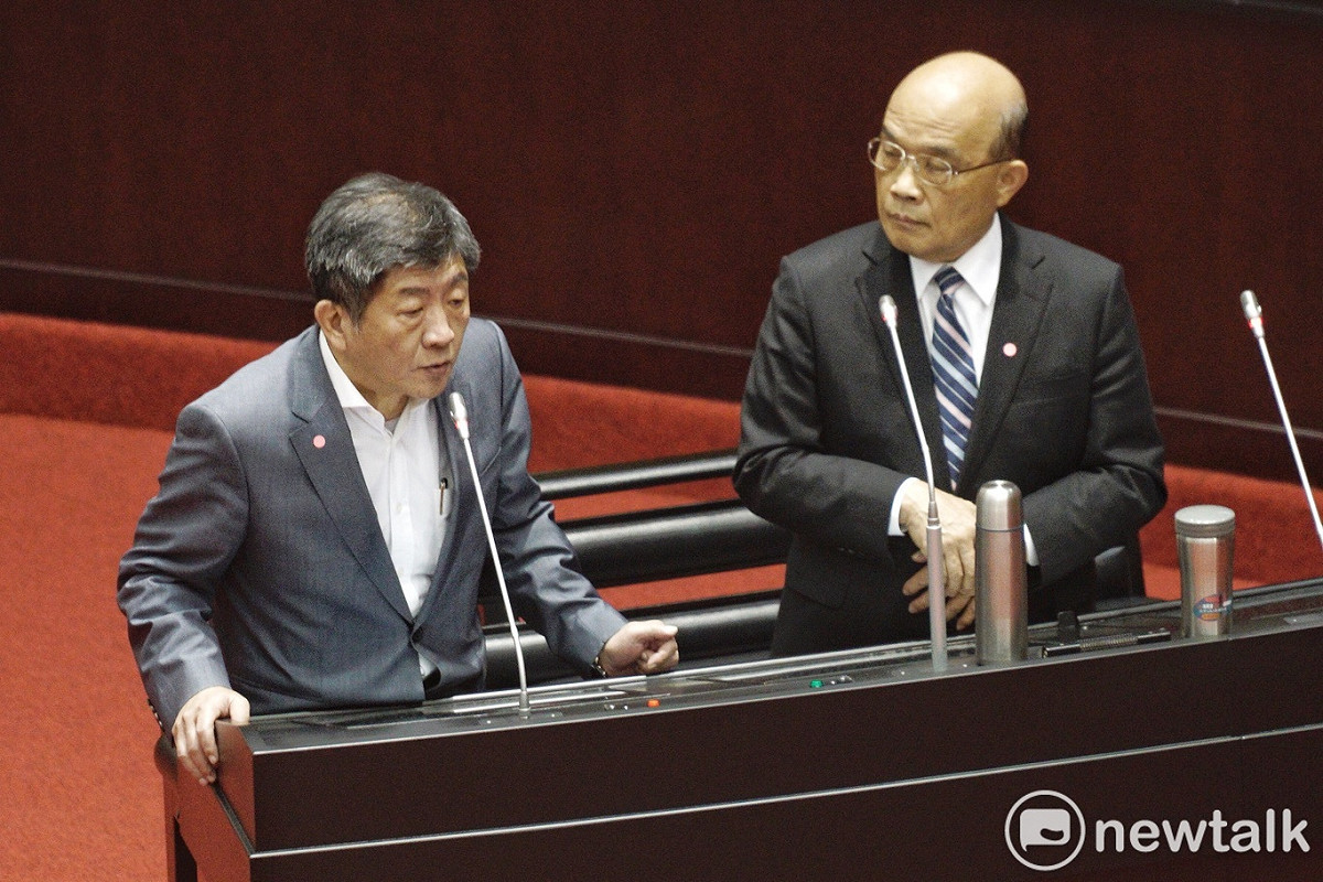 行政院長蘇貞昌、衛福部長陳時中在立法院院會就「中央政府嚴重特殊傳染性肺炎防治及紓困振興特別預算案」備詢。 圖：張良一/攝