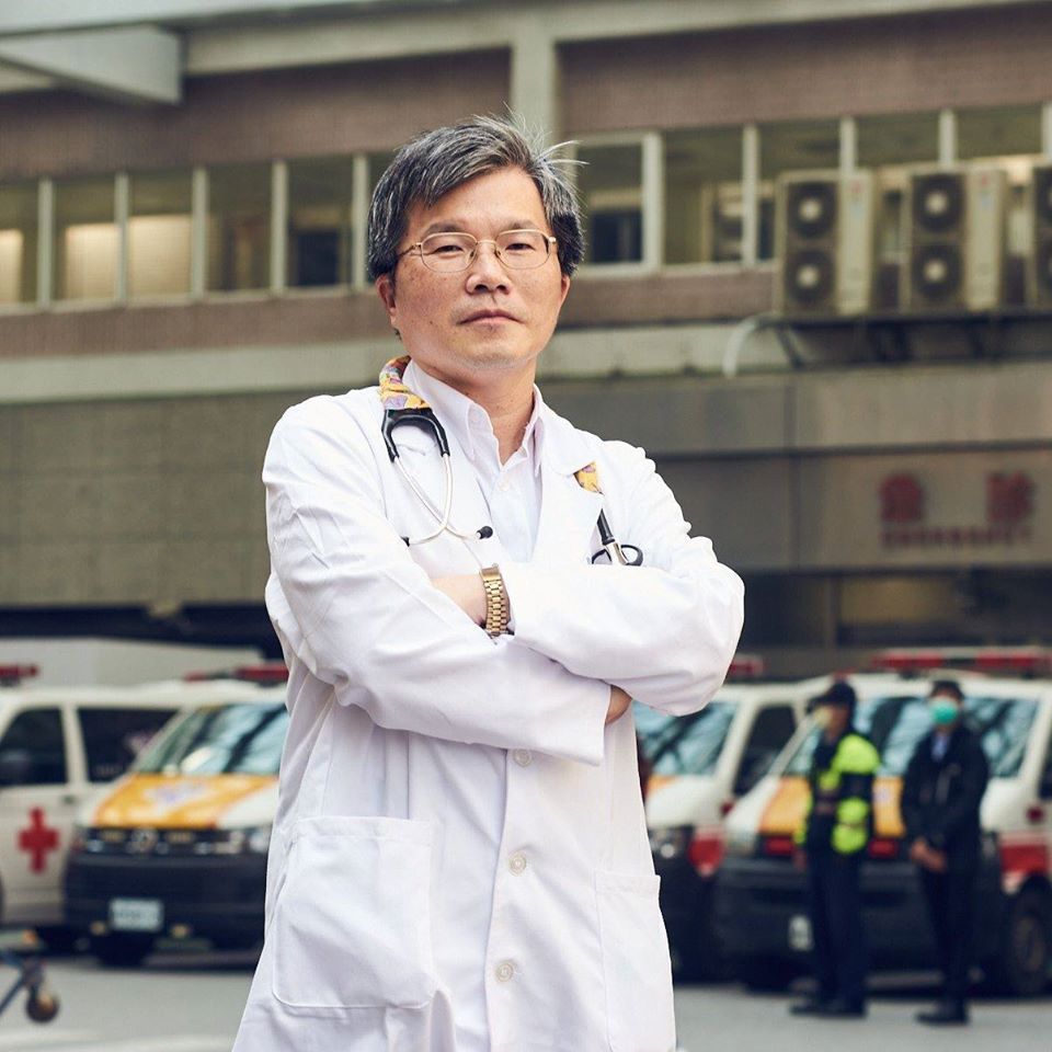 林口長庚紀念醫院兒童一般醫學科主治醫師吳昌騰表示，疫苗才是解決新冠肺炎最根本辦法，絕不是靠集體免疫來解決問題的 圖：取自來講兒科急診的543-吳昌騰醫師 粉絲專頁