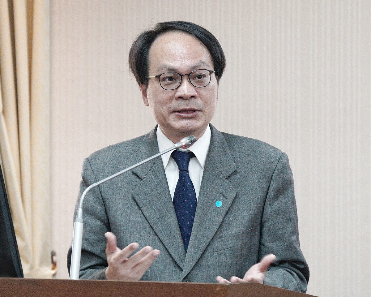 不當黨產委員會主委林峯正獲行政院指定續任主委。 圖：張良一/攝（資料照片）