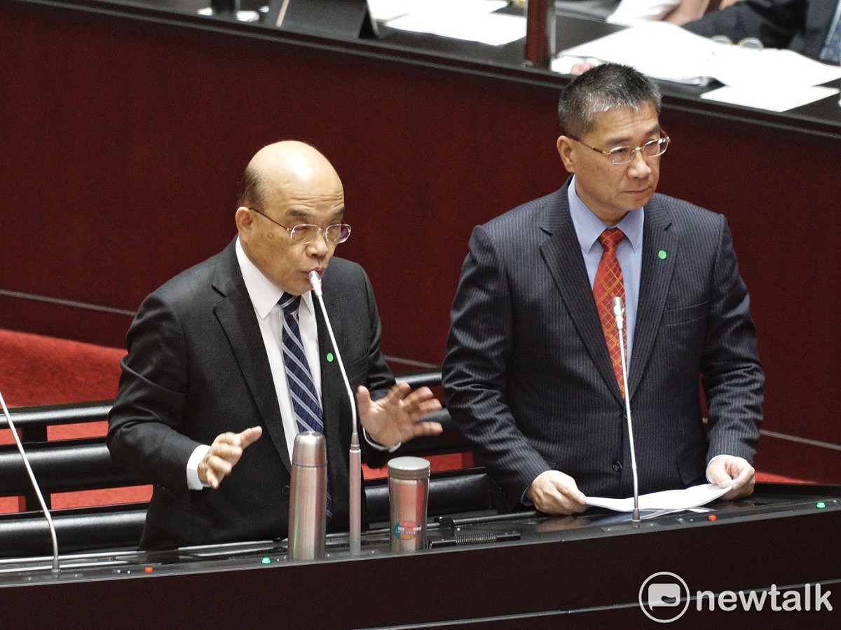 行政院長蘇貞昌、內政部長徐國勇在立院院會備詢。 圖：張良一/攝
