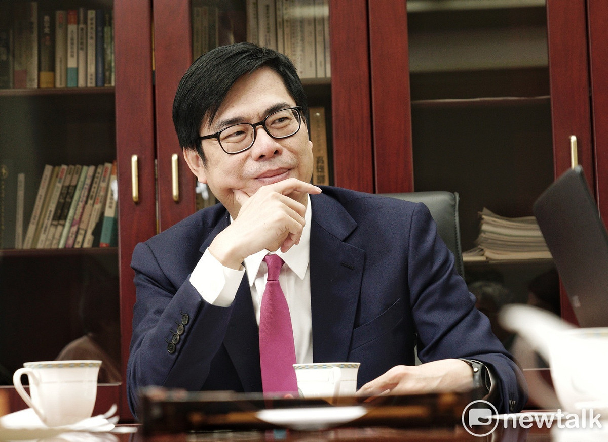 行政院副院長陳其邁接受《新頭殼》團隊專訪。 圖：張良一/攝