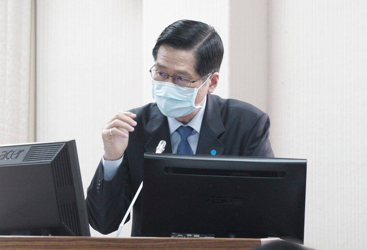國防部長嚴德發在立院外交及國防委員會備詢。 圖：張良一/攝