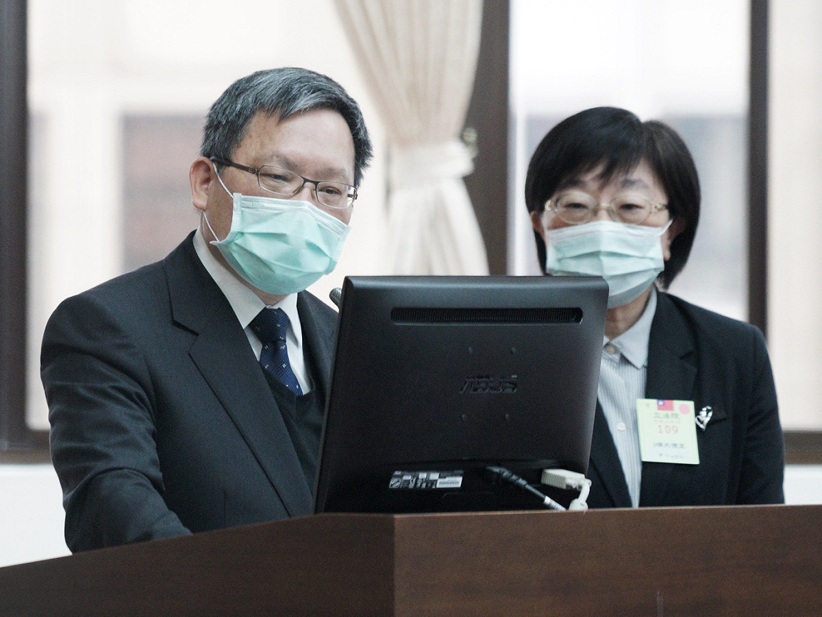 財政部長蘇建榮在立法院財委會備詢。 圖：張良一/攝