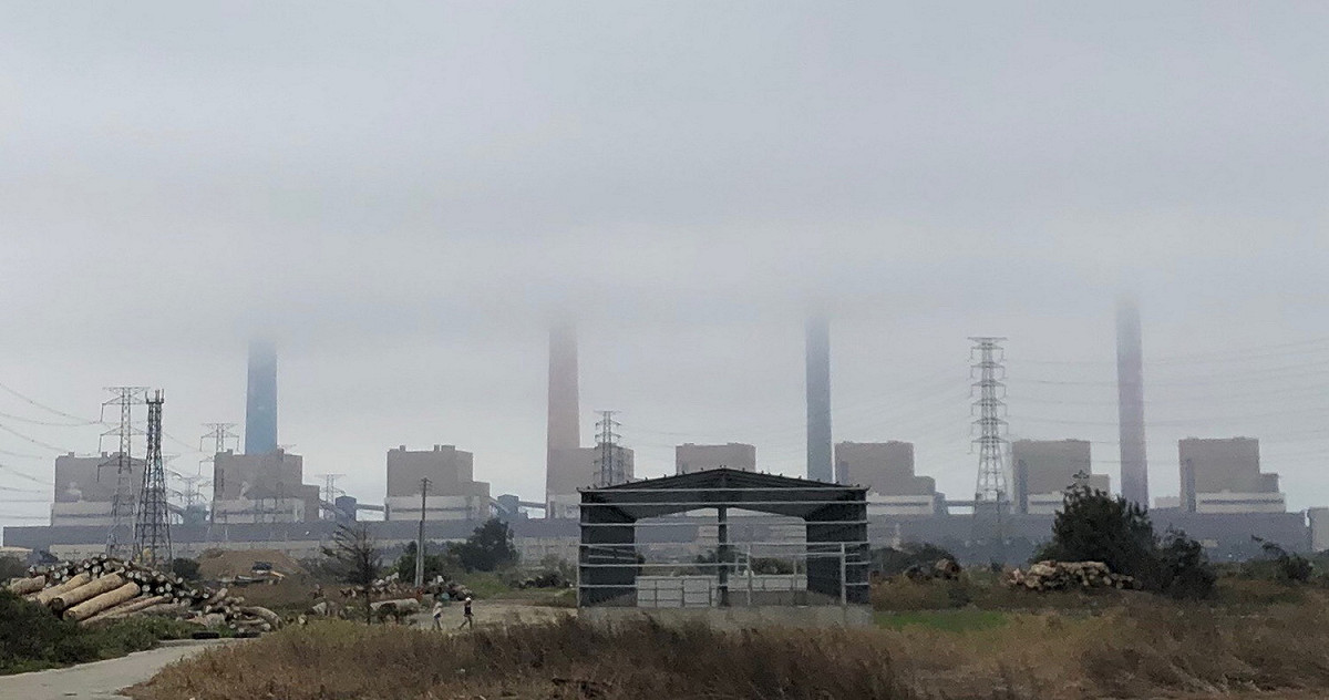 針對台電未來不排除重啟中火2、3號燃煤機組，東海大學地方自治研究中心今（19）日公佈民調，近8成市民認同市府廢止中火2部老舊燃煤機組許可證 圖：台中市政府/提供