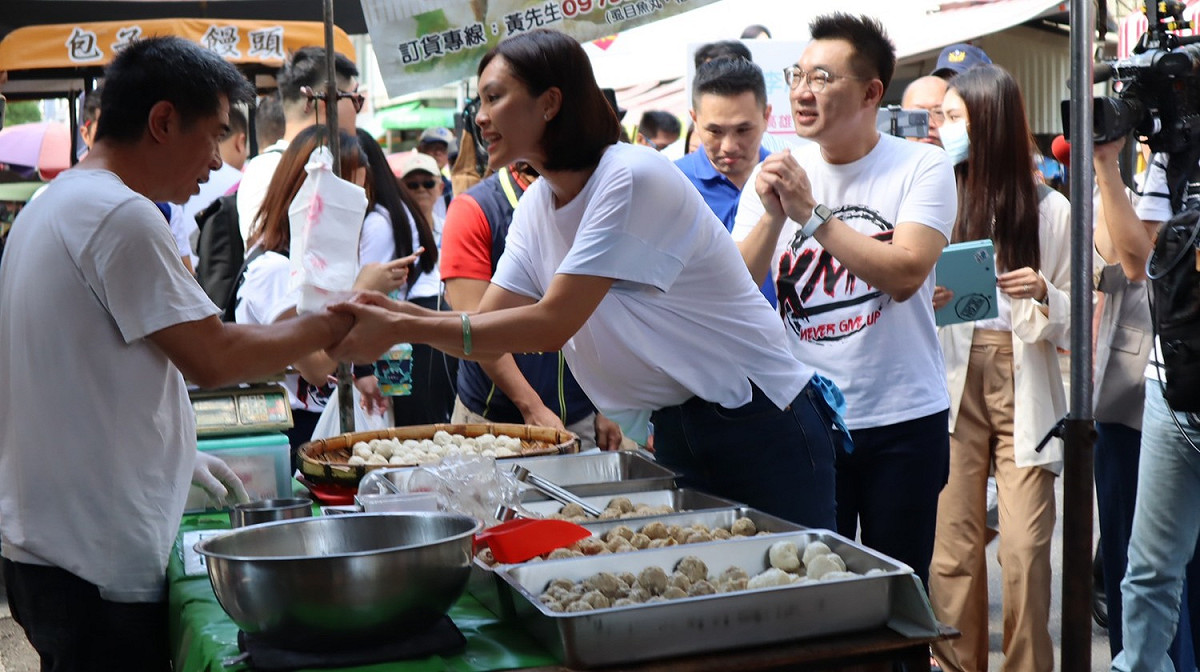 補選白熱化，李眉蓁偕江啟臣加持選情 圖:國民黨提供