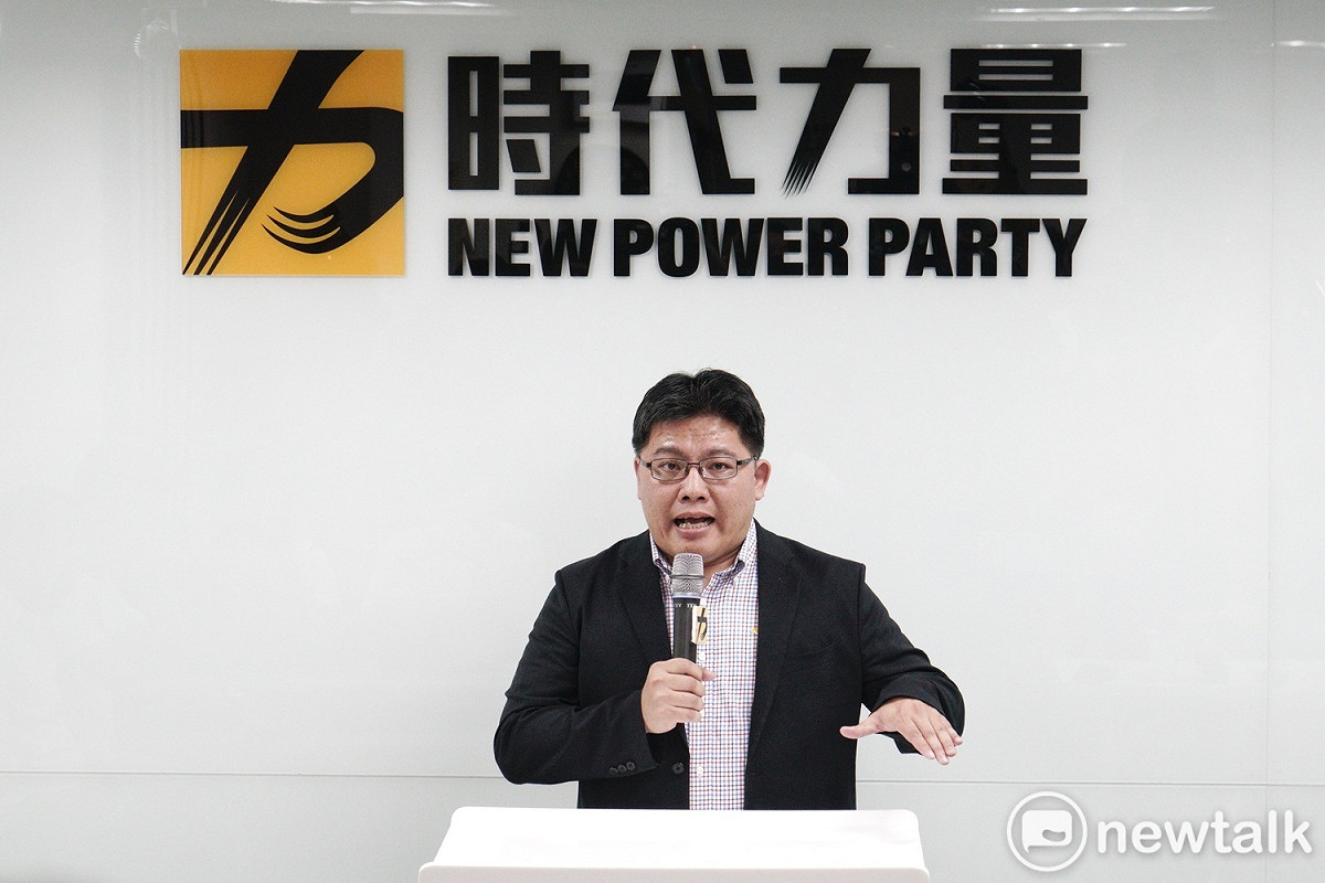 時代力量代理主席邱顯智召開記者會。 圖：張良一／攝