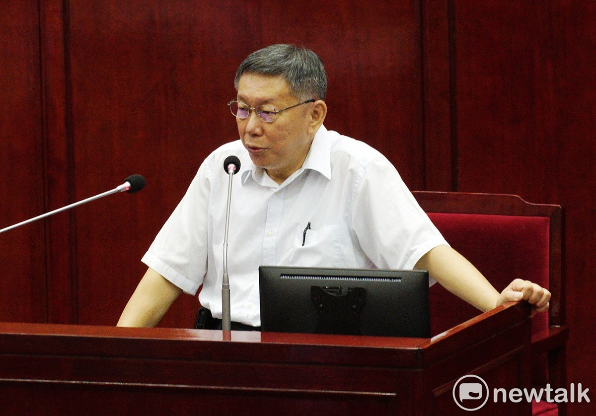 台北市長柯文哲對於「豬睪丸」一事感到不滿，痛批陳時中「是哪一個醫學院畢業」。 圖：張良一 / 攝（資料照片）
