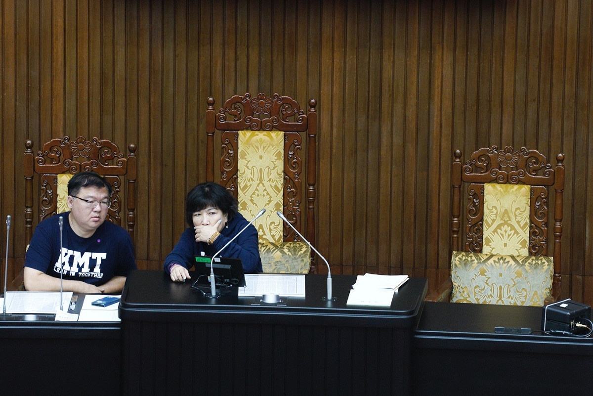 國民黨立委第四度佔領立法院議場，杯葛行政院長蘇貞昌進行施政報告。 圖：張良一/攝