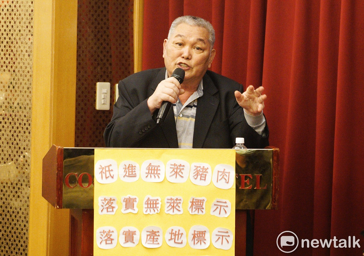 全國豬肉進口商12月就已宣示不進口含萊劑美豬並落實產地標示。圖為中華民國禽肉行銷發展協會榮譽理事長李春來。 圖：張良一/攝