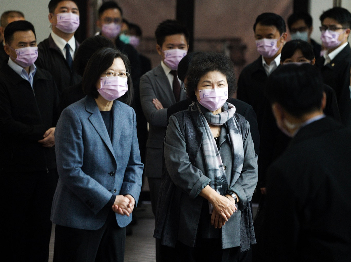蔡英文總統（左）和監察院長陳菊（右）。 圖：張良一/攝