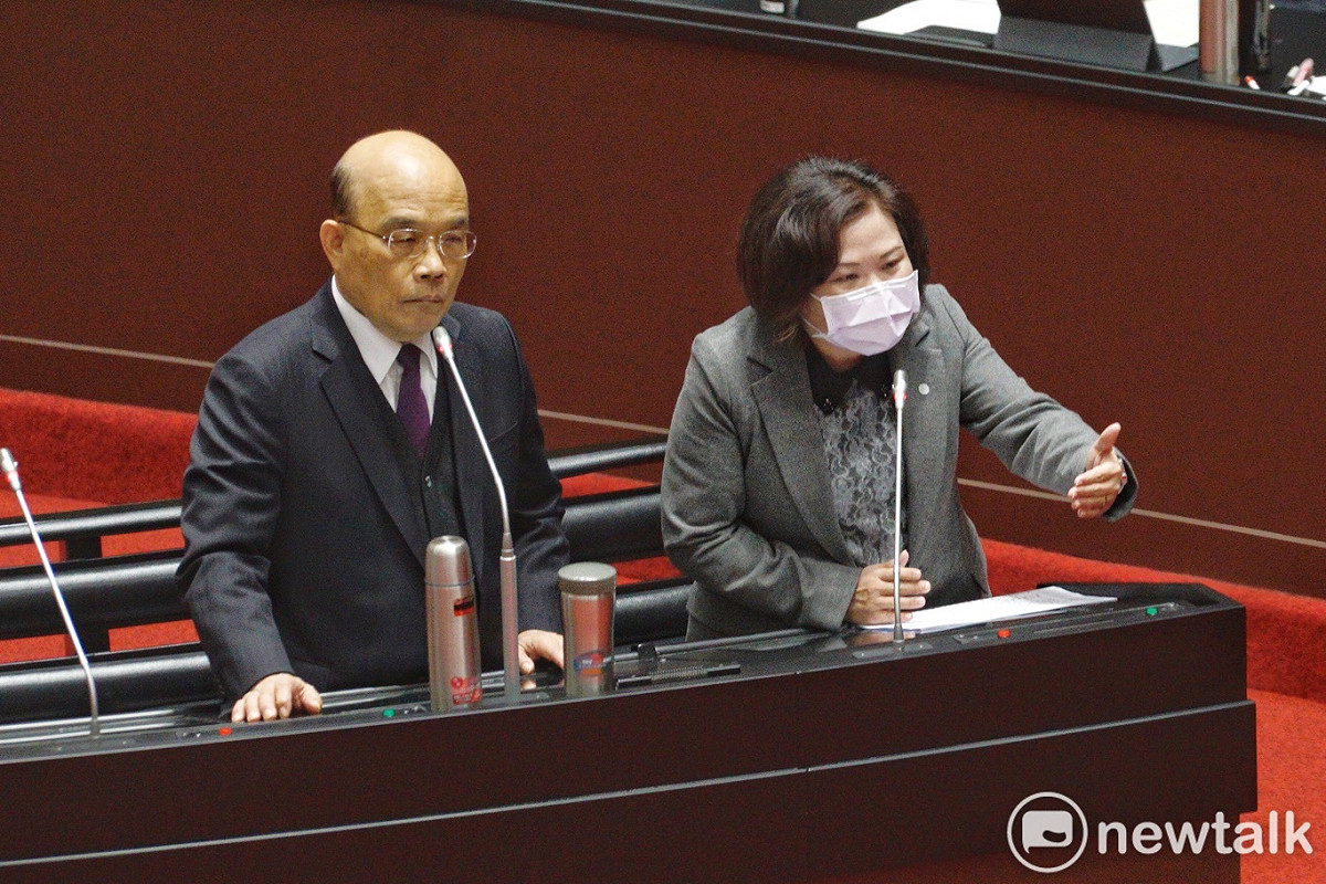 行政院長蘇貞昌、勞動部長許銘春在立院院會備詢。 圖：張良一/攝