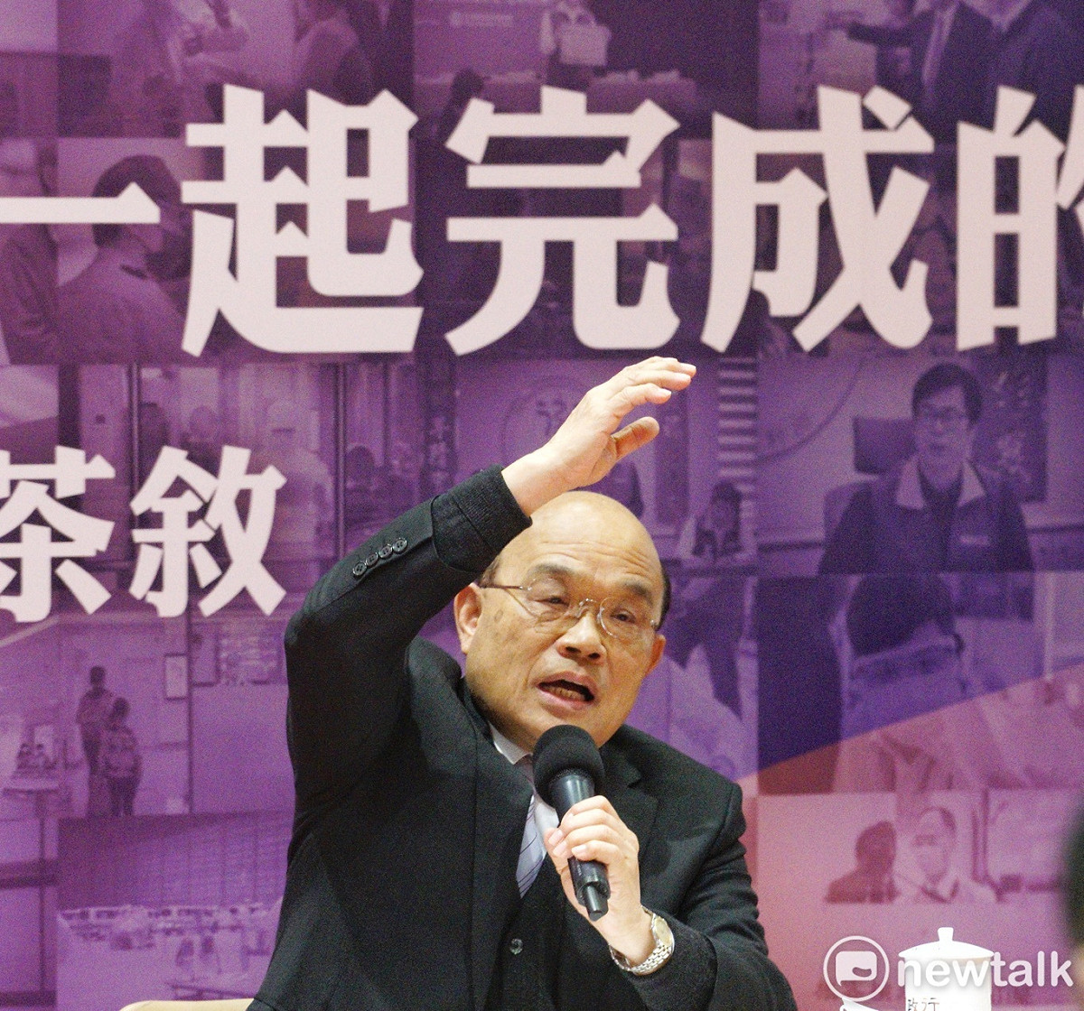 行政院長蘇貞昌今（14）天下午在行政院媒體茶敘時坦承曾約見新任北榮院長許惠恒。 圖：張良一/攝