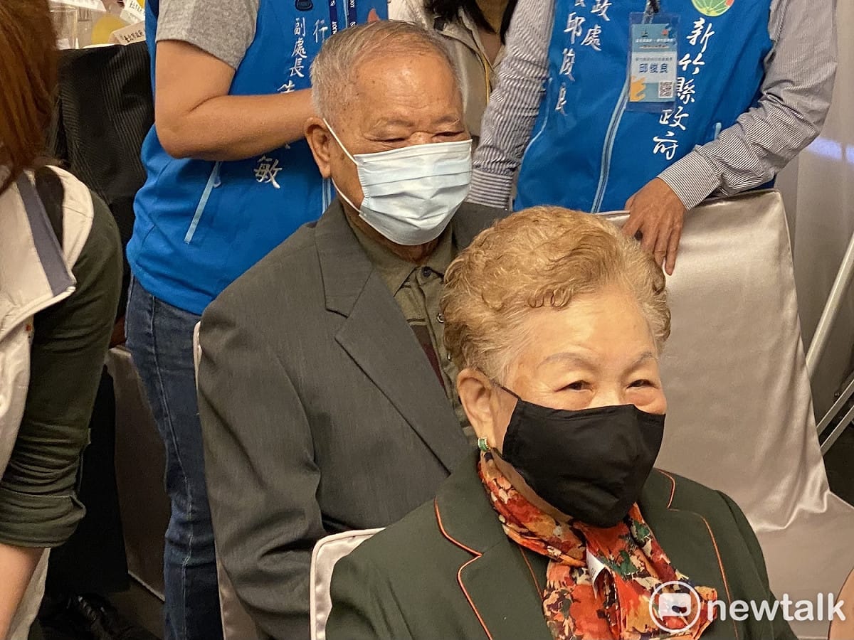 柯爸柯承發、柯媽何瑞英。（資料照片） 圖：周煊惠 / 攝