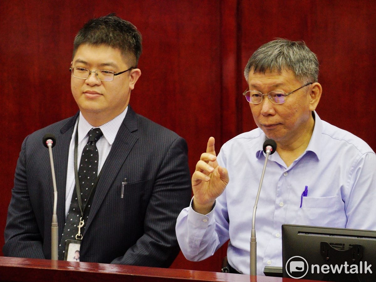 台北市長柯文哲、悠遊卡公司前總經理邱昱凱。 圖：張良一 / 攝（資料照）
