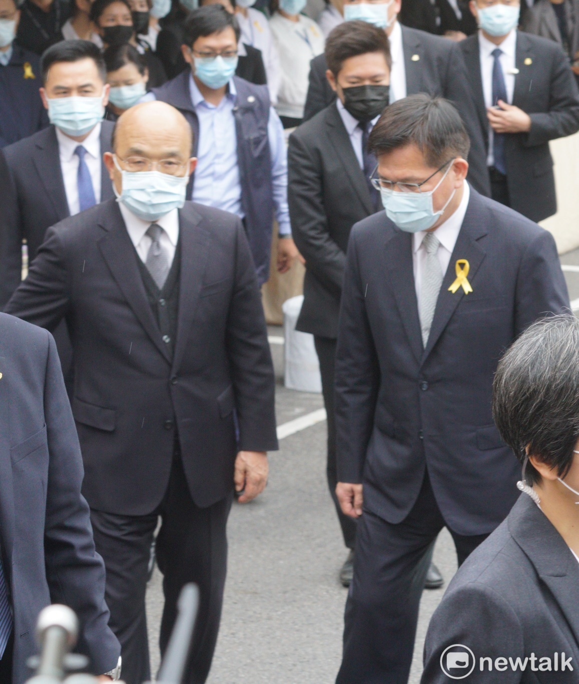 行政院長蘇貞昌（左）、交通部長林佳龍（右）。 圖：張良一 / 攝