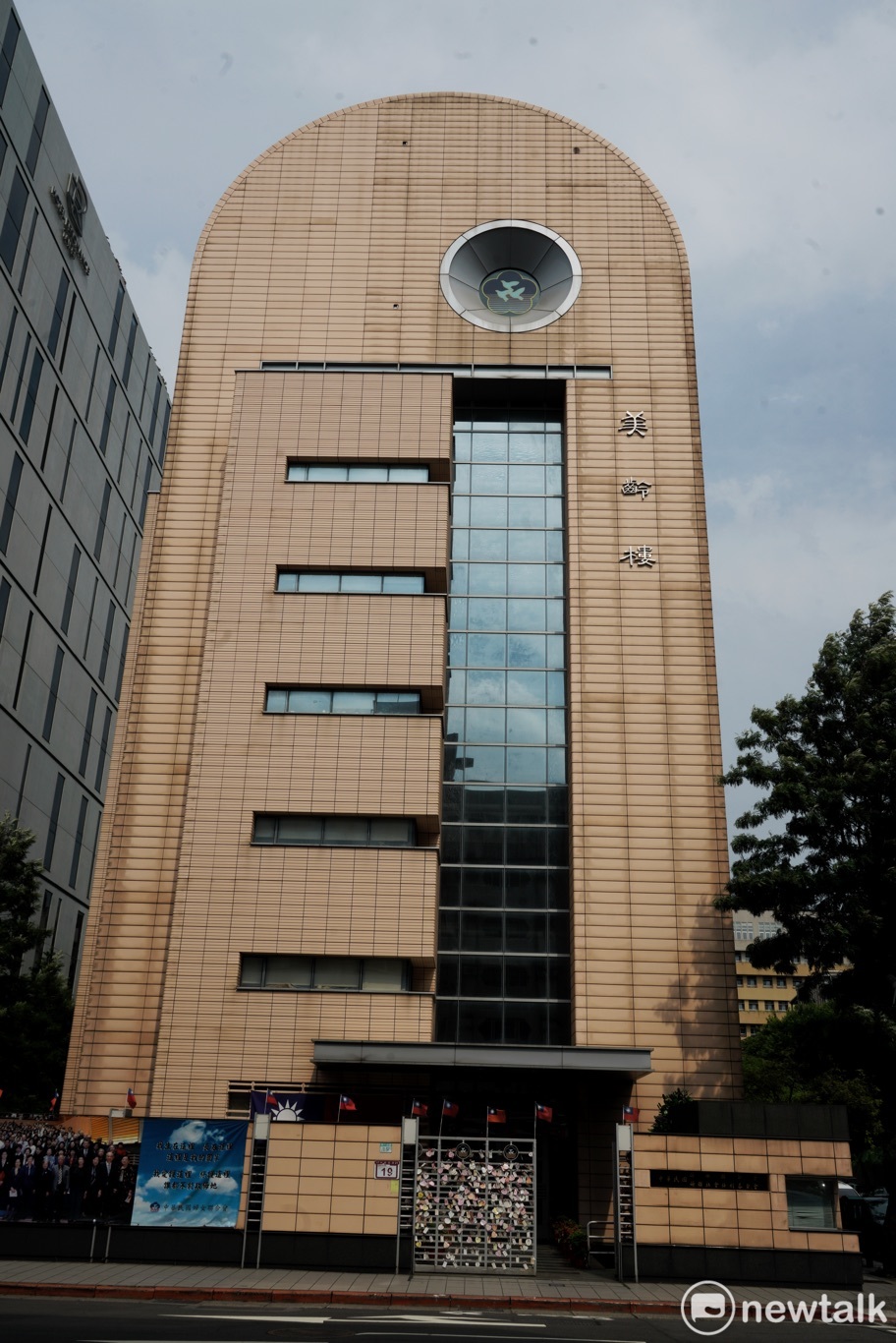 婦聯社福基金會名下的美齡樓外觀。 圖：張良一/攝